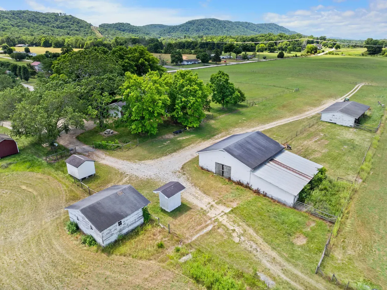 Aerial view of L & D Farms 69-acre property in Ooltewah, TN